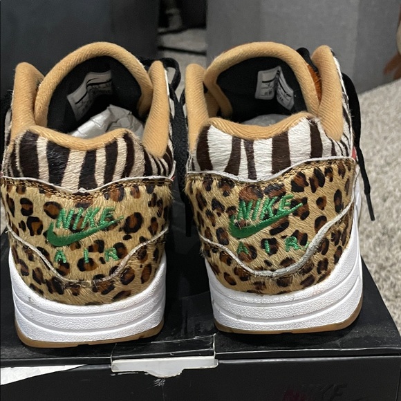 Nike Air Max 1 DLX Leopard Black Sneakers - Picture 4 of 6